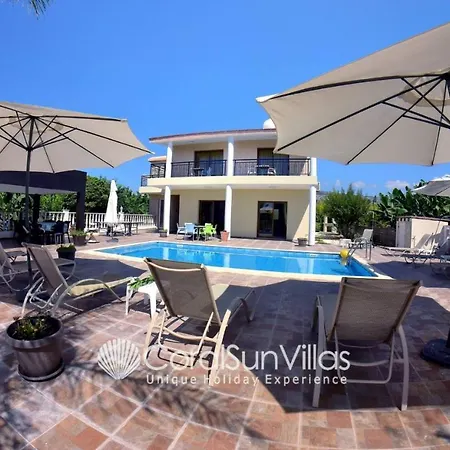 Impressive Exclusive Sea Caves Walk To Taverns Sleeps 11 Ref 507 Villa *