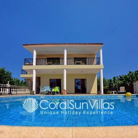Impressive Exclusive Sea Caves Walk To Taverns Sleeps 11 Ref 507 Villa