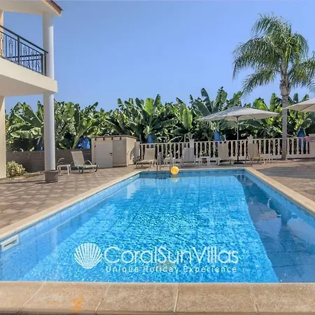 Impressive Exclusive Sea Caves Walk To Taverns Sleeps 11 Ref 507 Villa Peyia