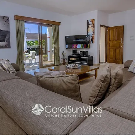 Impressive Exclusive Sea Caves Walk To Taverns Sleeps 11 Ref 507 *