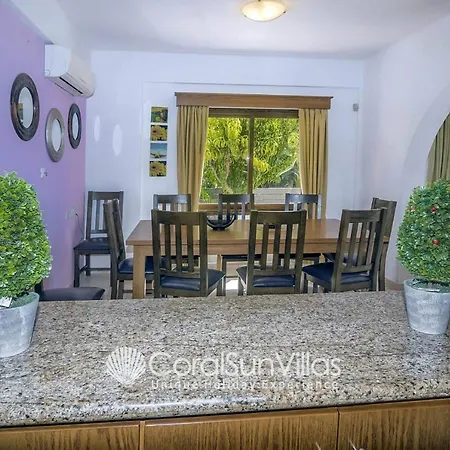 Impressive Exclusive Sea Caves Walk To Taverns Sleeps 11 Ref 507 Villa *