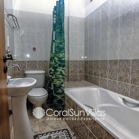 Impressive Exclusive Sea Caves Walk To Taverns Sleeps 11 Ref 507 * Peyia