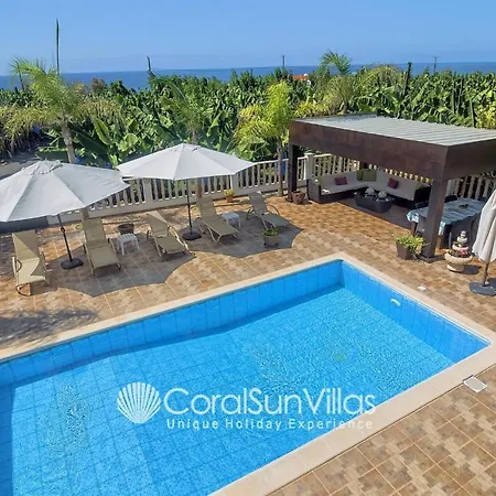 Impressive Exclusive Sea Caves Walk To Taverns Sleeps 11 Ref 507 * Peyia