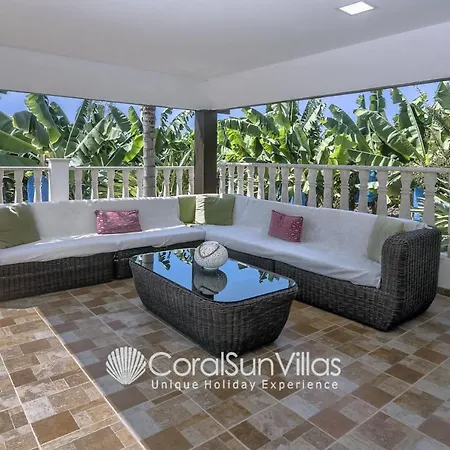 Villa Impressive Exclusive Sea Caves Walk To Taverns Sleeps 11 Ref 507 Peyia