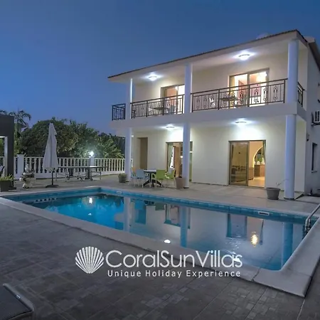Impressive Exclusive Sea Caves Walk To Taverns Sleeps 11 Ref 507 Villa Peyia